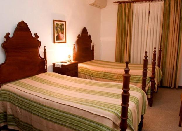Pensao Suissa Hotel Vale de Cambra Ngoại thất bức ảnh