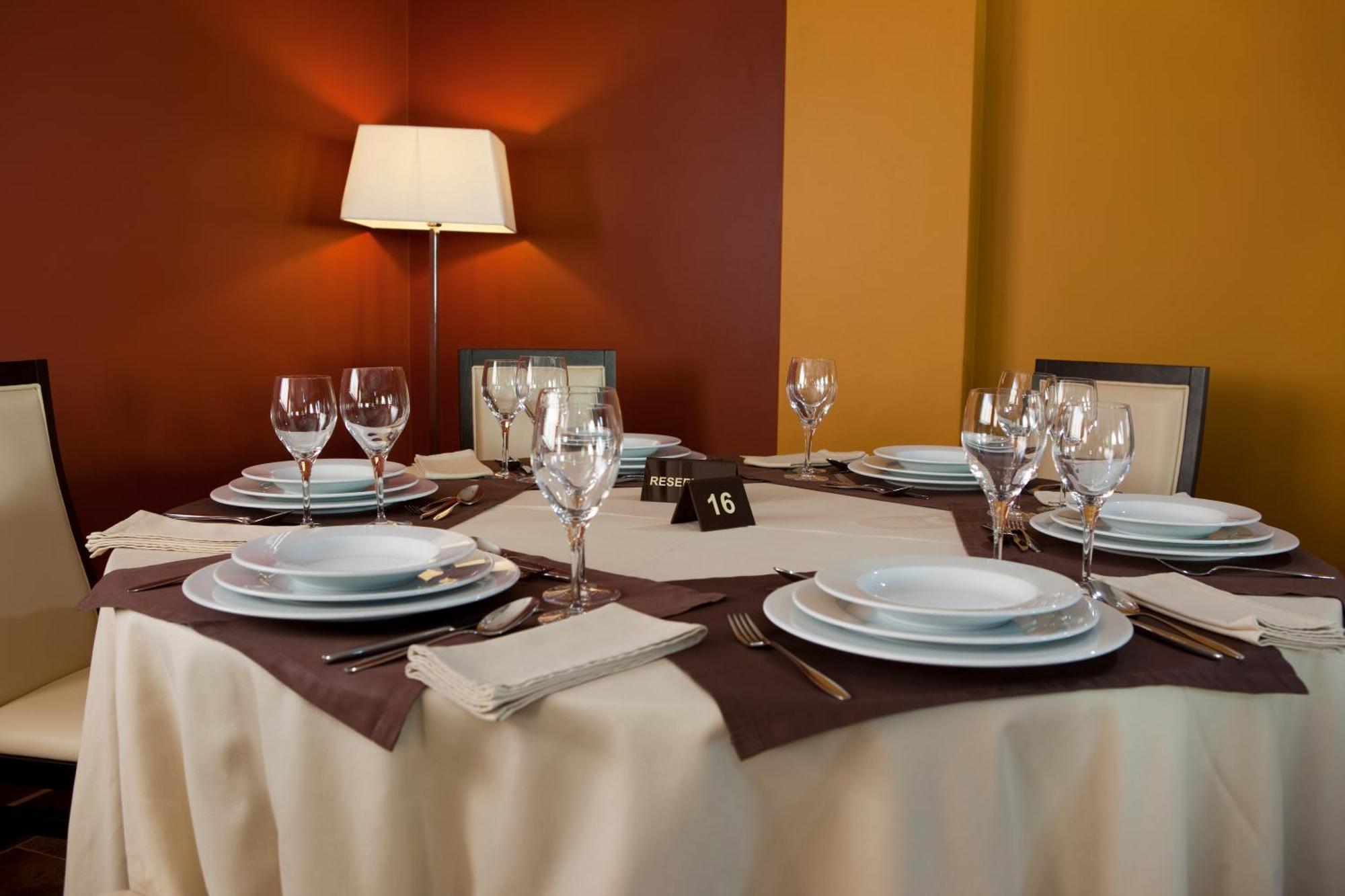 Pensao Suissa Hotel Vale de Cambra Ngoại thất bức ảnh