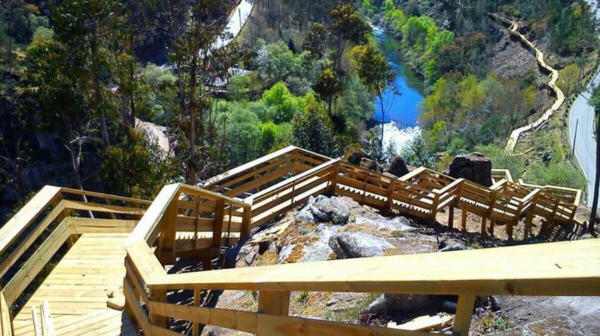 Pensao Suissa Hotel Vale de Cambra Ngoại thất bức ảnh