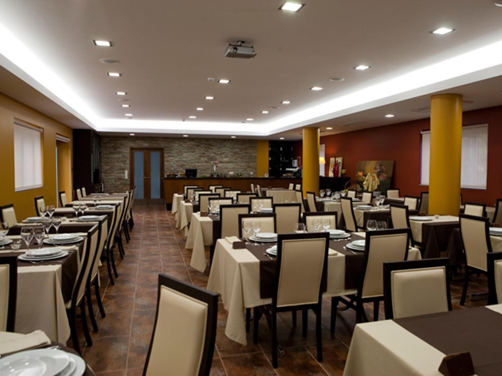 Pensao Suissa Hotel Vale de Cambra Ngoại thất bức ảnh